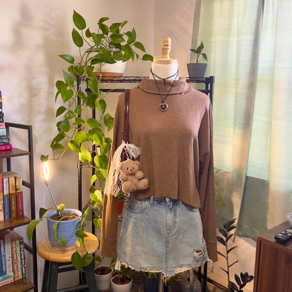 American‎ Eagle Brown Turtleneck Long Sleeve Shirt Womens Size Small Boho Preppy